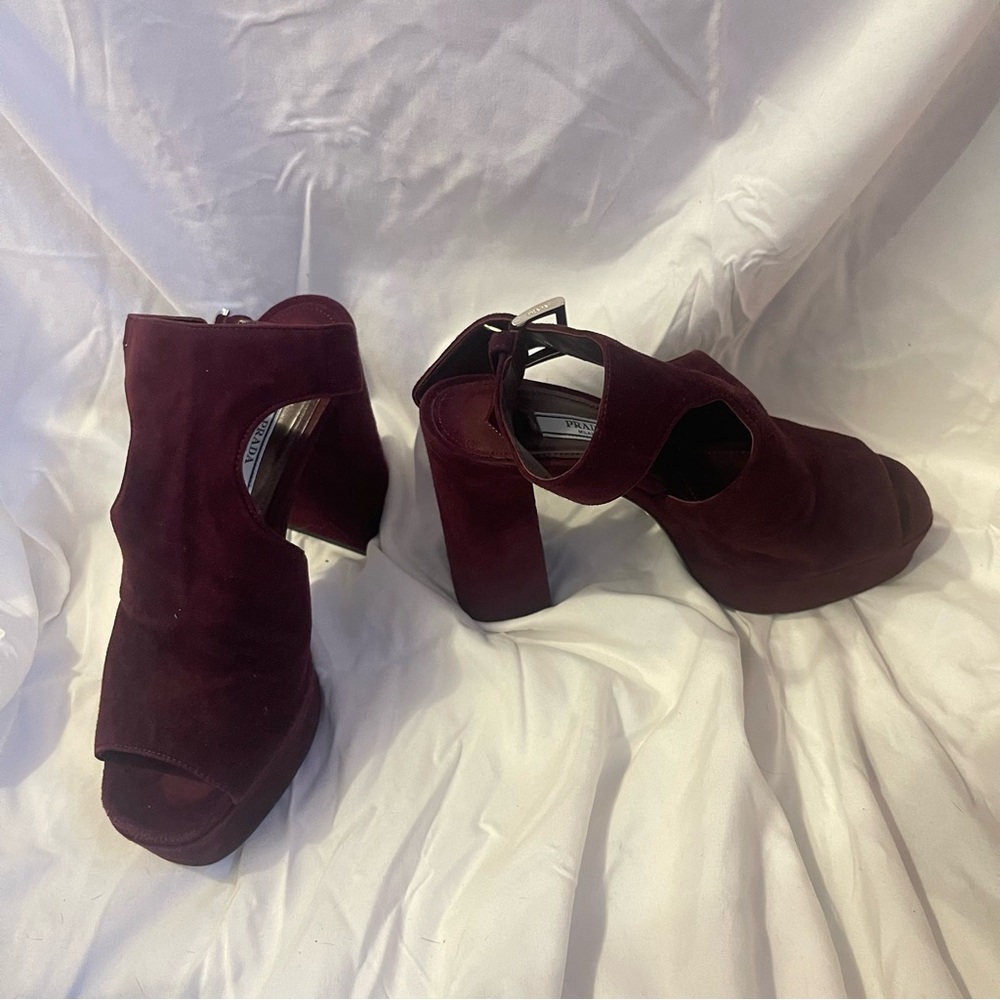 Prada Elegant Burgundy Women's Heels